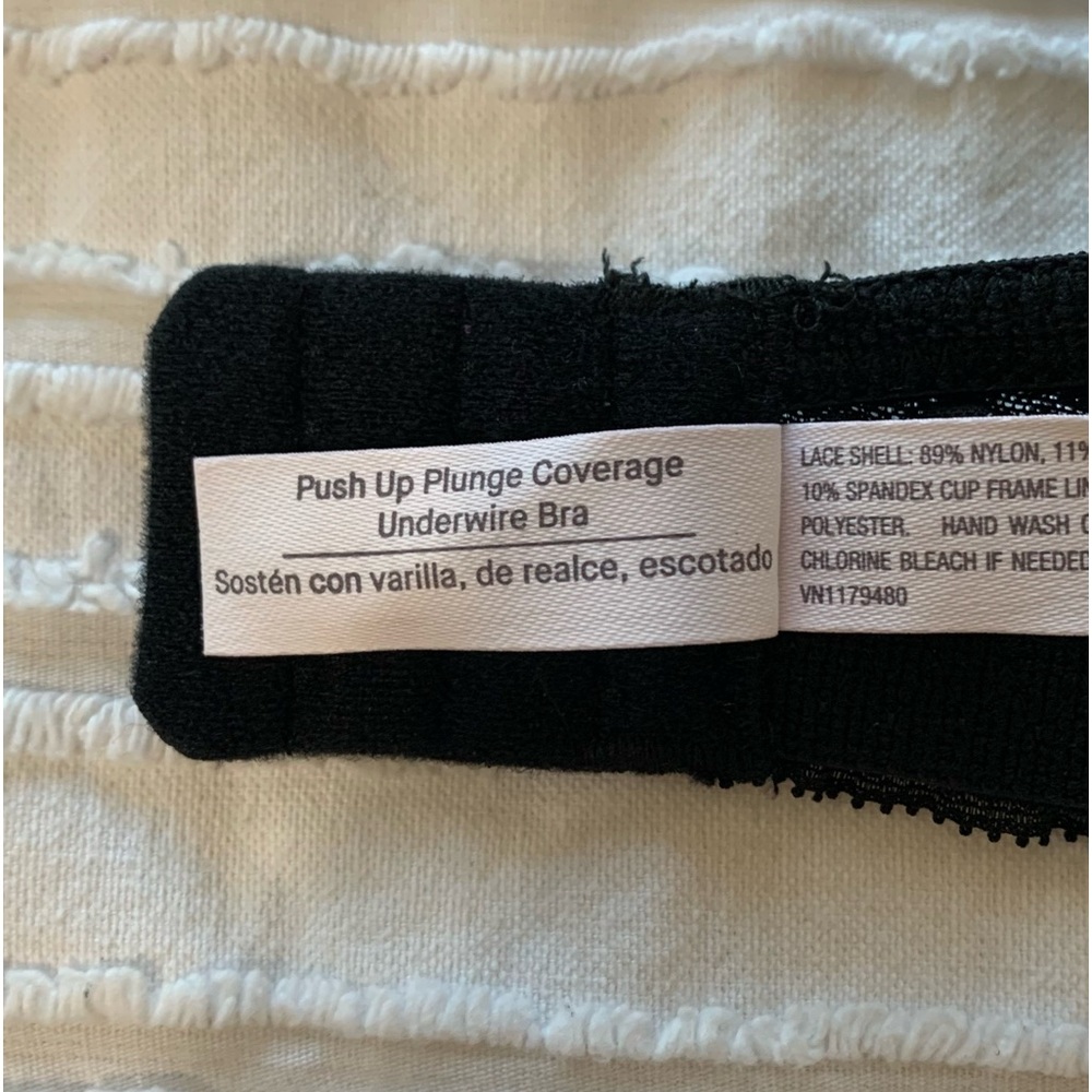 PushUp Coverage Bra - Picture 4 of 5